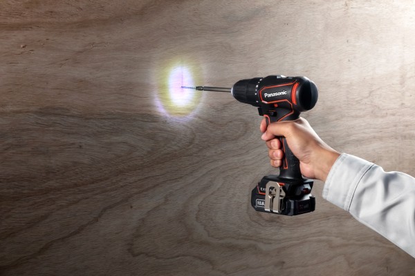 ドリルドライバー[チャックタイプ]　EZ1D31F10D-R(赤)10.8V2.0Ah電池セット品