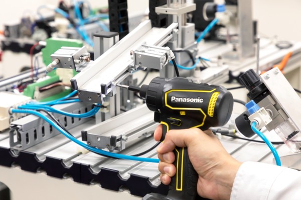 ドリルドライバー[ビットタイプ]　EZ1D32F10D-Y(黄)10.8V2.0Ah電池セット品